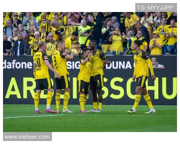 多特蒙德主场鏖战沃尔夫斯堡激烈对攻展现德甲巅峰激情